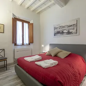 Ponte Vecchio's Nest Appartamento